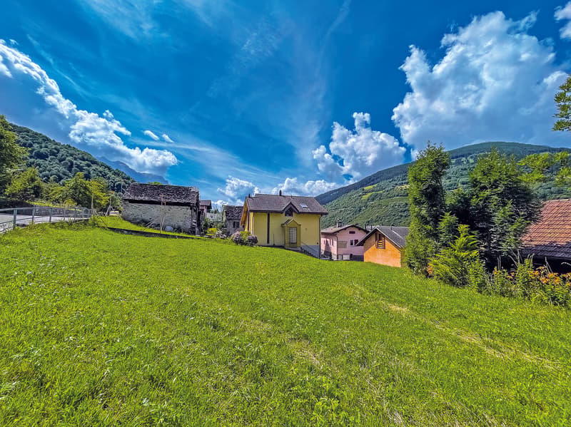 Bleniotal: Einfamilienhaus mit garten und garage (2)