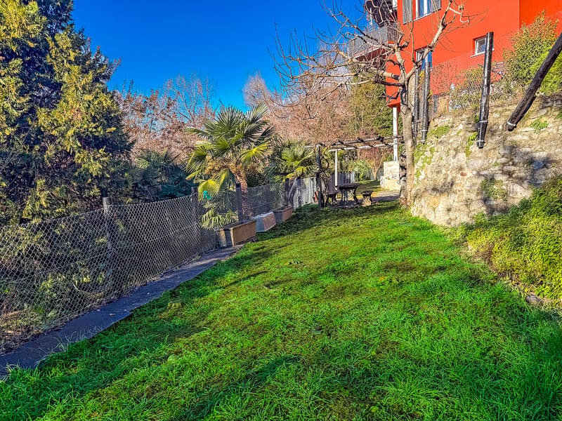 Splendida casa plurifamiliare di 10 locali a Solduno (4)