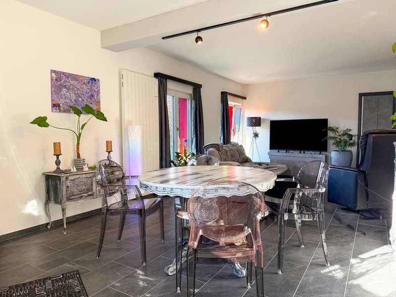 Splendida casa plurifamiliare di 10 locali a Solduno (31)