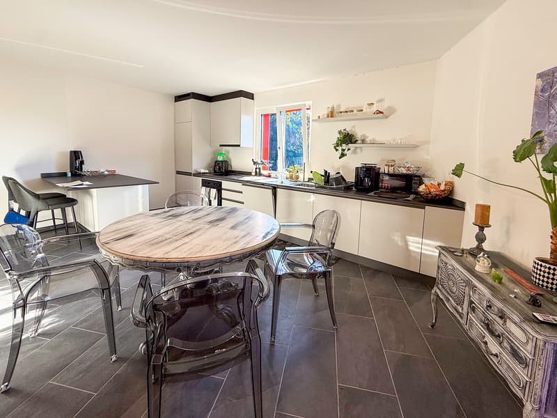 Splendida casa plurifamiliare di 10 locali a Solduno (30)
