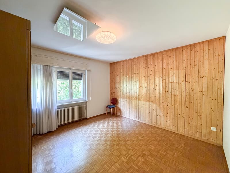Grande casa unifamiliare completamente da rinnovare (13)