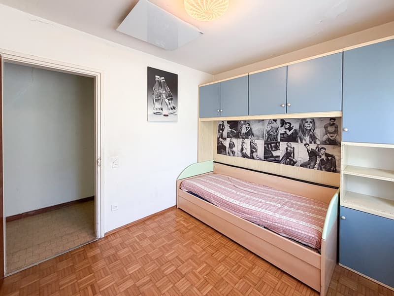 Grande casa unifamiliare completamente da rinnovare (16)