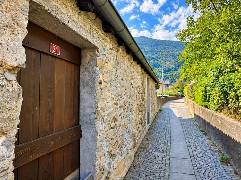 Rustikales 4-Zimmer-Haus zum Ausbauen / casa rustica da riattare (8)