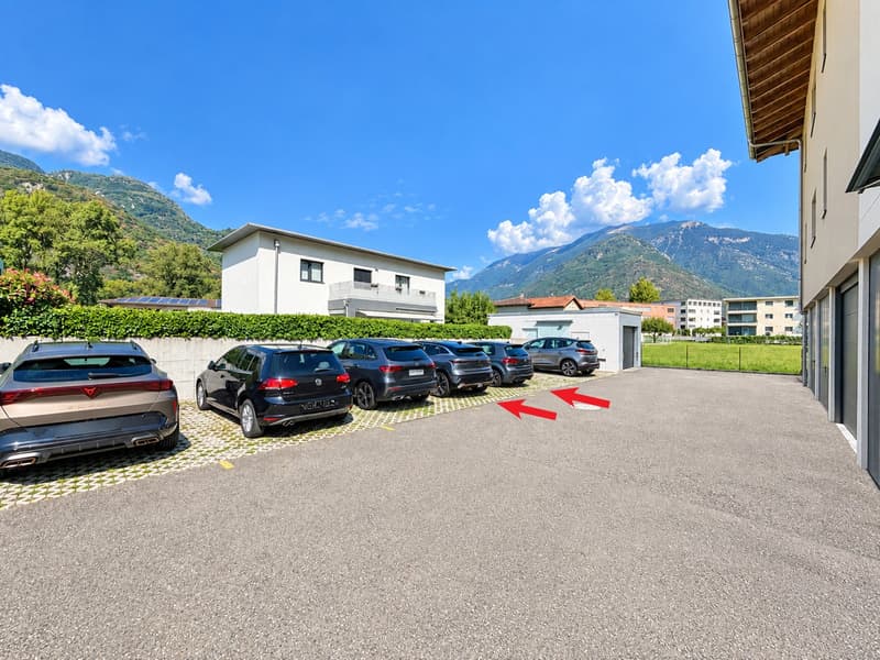 Luminoso appartamento all’ultimo piano con terrazza e 2 parcheggi (19)