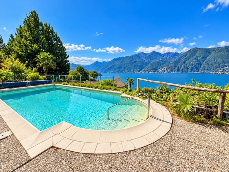 Villa con piscina e vista spettacolare sul Lago - Villa mit Pool und Panoramablick (5)