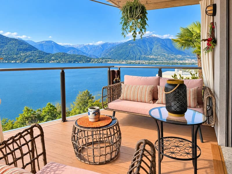 Villa con piscina e vista spettacolare sul Lago - Villa mit Pool und Panoramablick (2)