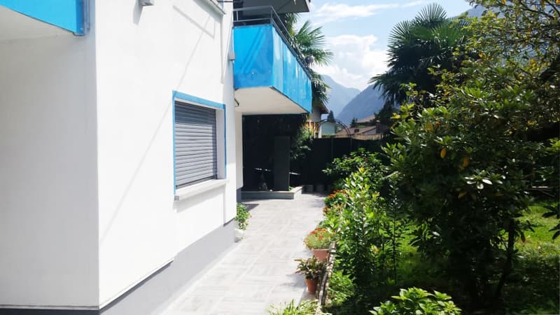 Grande villa de 9 pièces avec piscine et grand jardin (13)