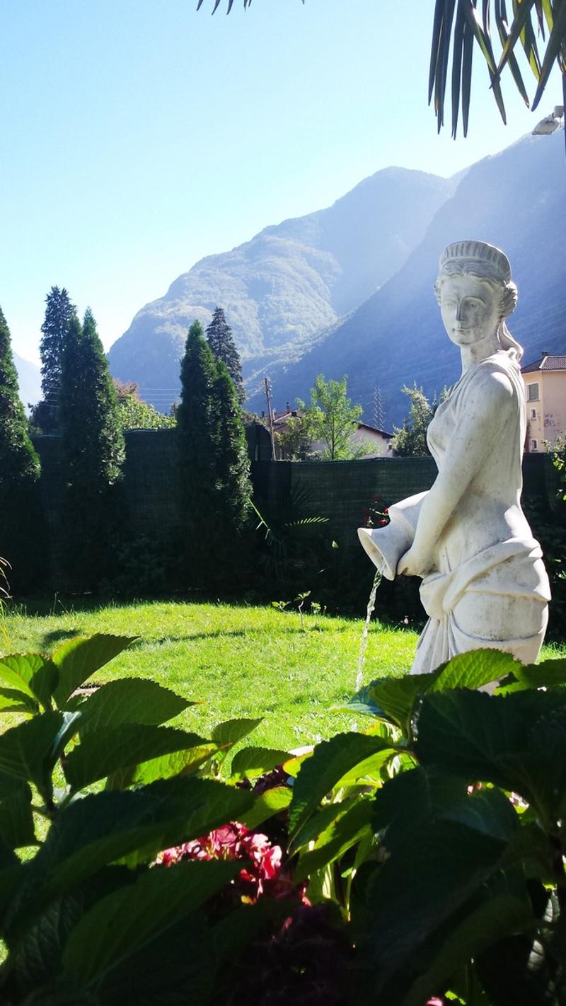 Grande villa de 9 pièces avec piscine et grand jardin (12)