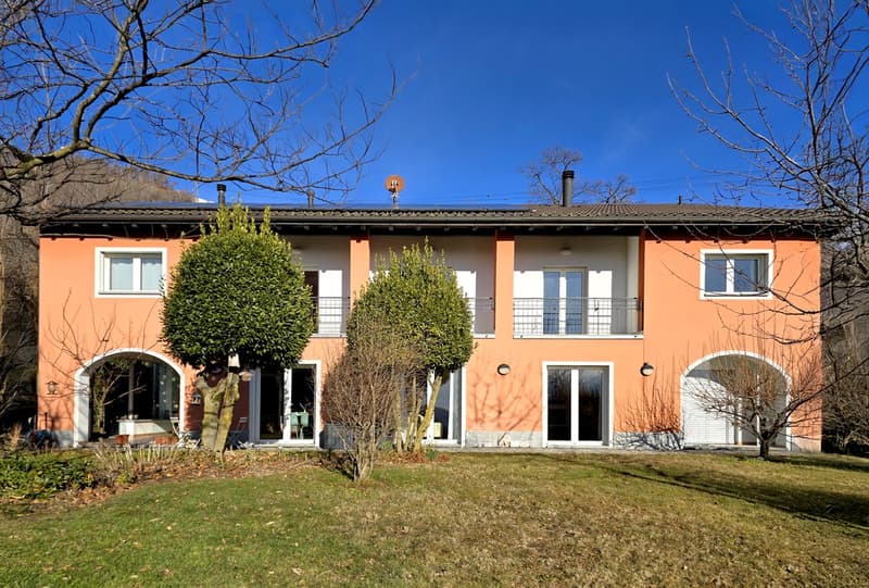 Exklusive Villa 702 m² mit Garten und Privatsphäre in Miglieglia (1)