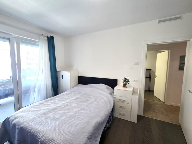 Schöne 4,5-Zimmer-Wohnung im modernen Stil mit großer überdachter Terrasse. (5)