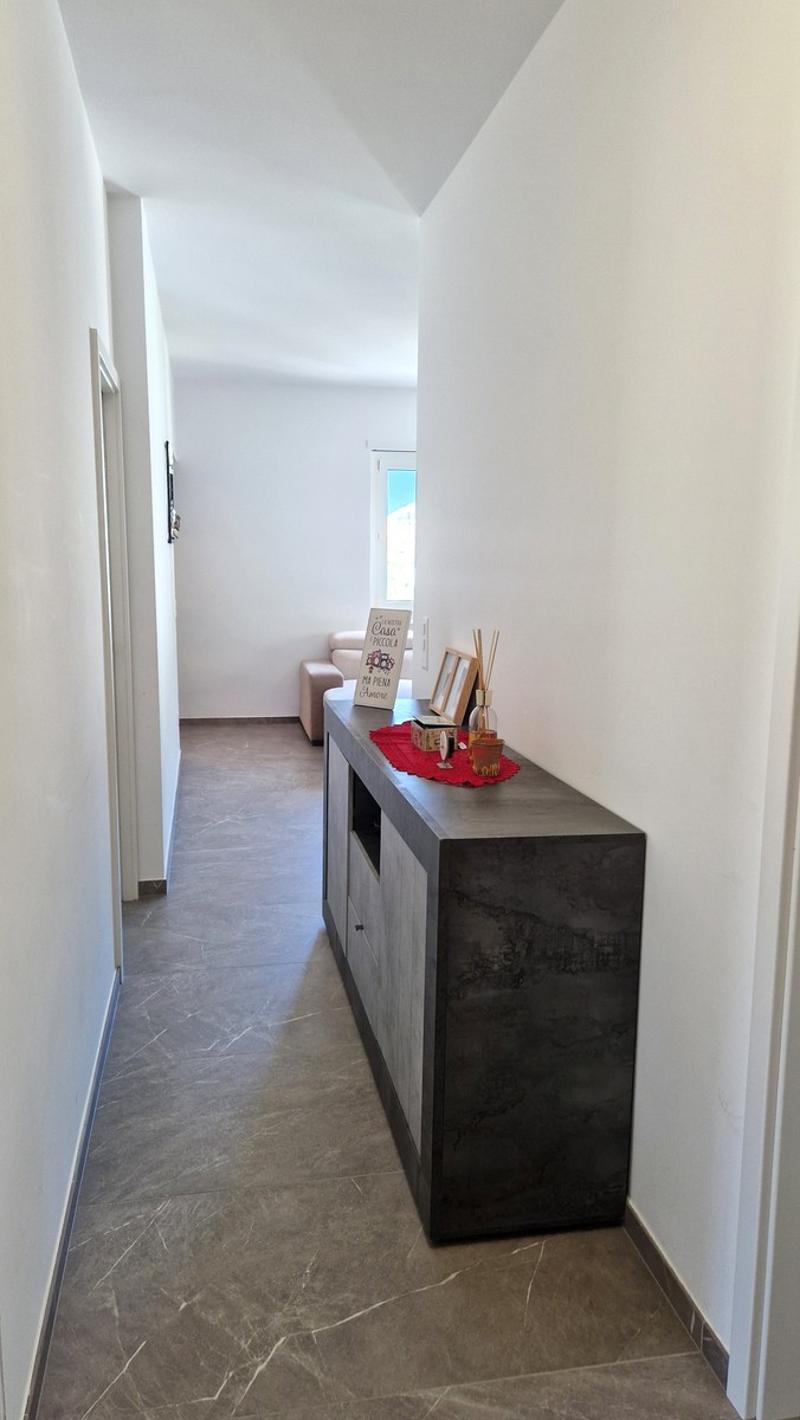 Bel appartement 4,5 complètement rénové en 2024 avec vue sur les châteaux (4)