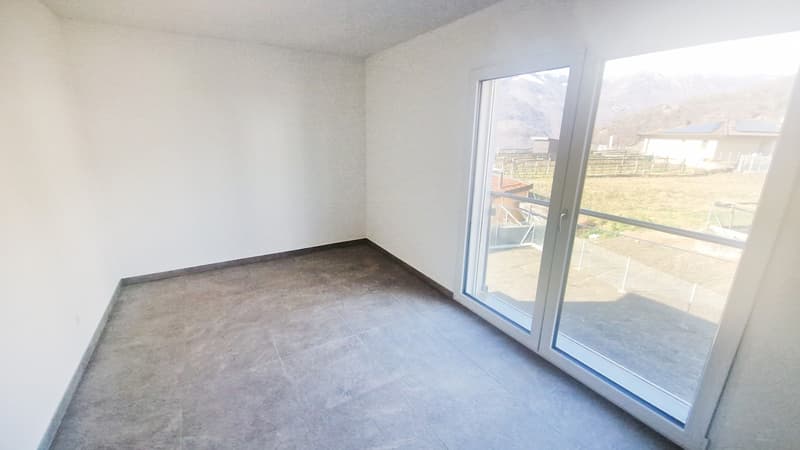 Maison 4,5 pièces dans une maison bifamiliale avec jardin privé. (7)