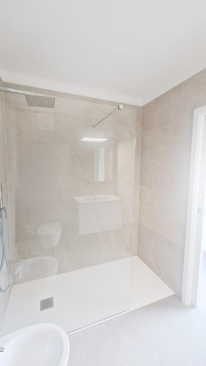Maison 4,5 pièces dans une maison bifamiliale avec jardin privé. (13)