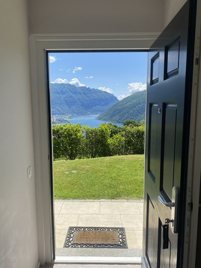 Haus 2,5 Zimmer renoviert mit Blick auf Ceresio, Garten und Parkplätze (12)