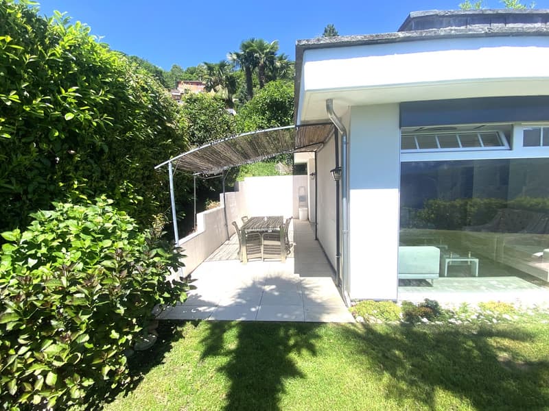 Haus 2,5 Zimmer renoviert mit Blick auf Ceresio, Garten und Parkplätze (3)