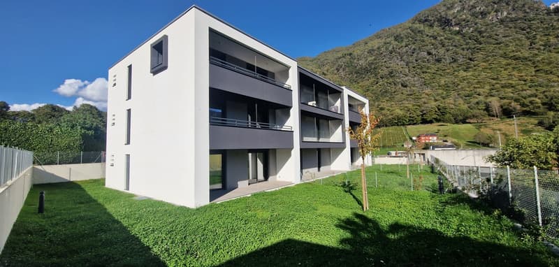 Wonderful new 3.5-room apartment with high standards and private garden. (3)
