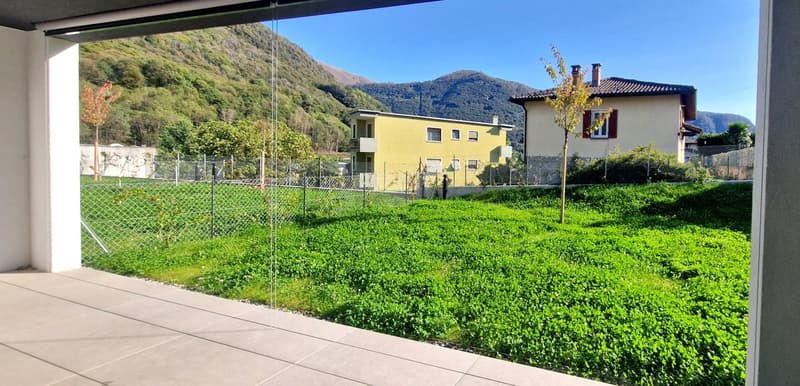 Wonderful new 3.5-room apartment with high standards and private garden. (8)