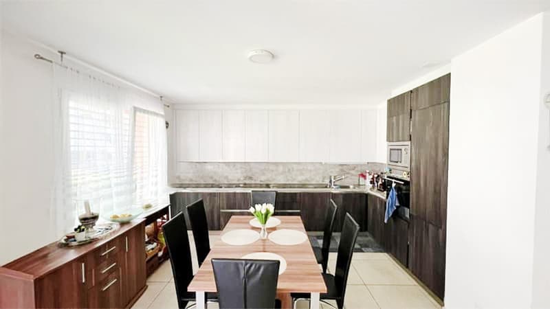 Bel appartement 4,5 pièces de standing moyen à élevé avec jardin privé à Cadenazzo (4)