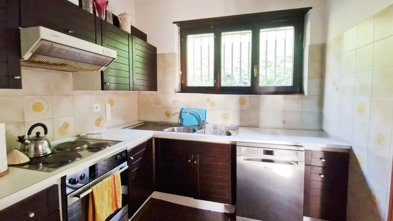 Einfamilienhaus 7,5 mit großem Garten und offenem Blick in Vacallo (5)