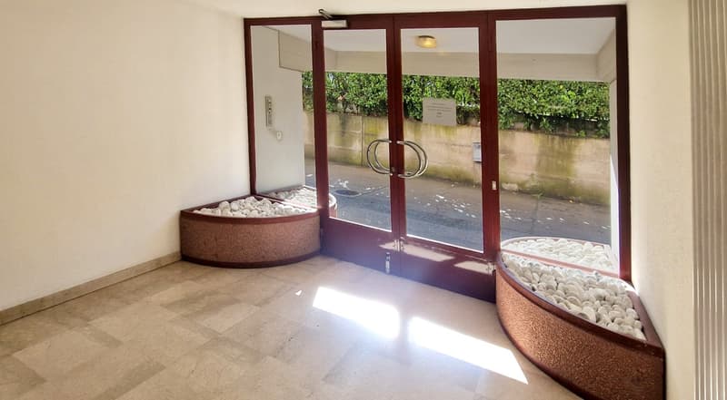 Appartement moderne spacieux 4,5 pièces avec terrasse couverte et balcon (10)
