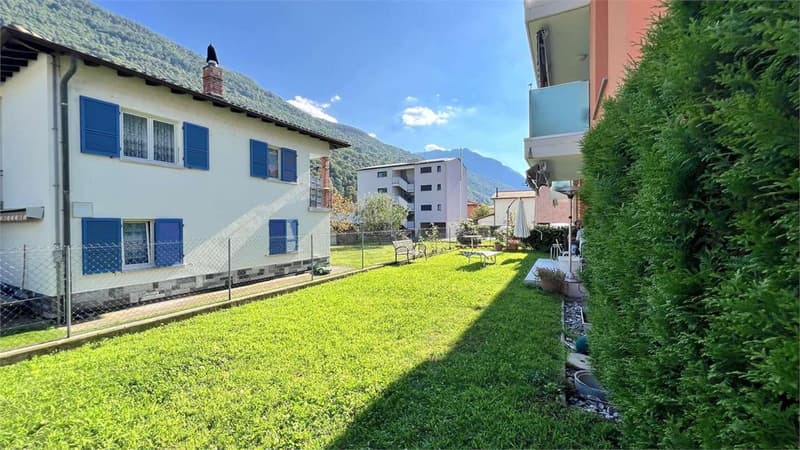 Bel appartement 4,5 pièces de standing moyen à élevé avec jardin privé à Cadenazzo (10)
