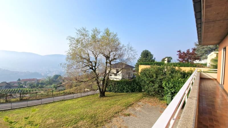 Maison unifamiliale 7,5 avec grand jardin et vue ouverte à Vacallo (13)