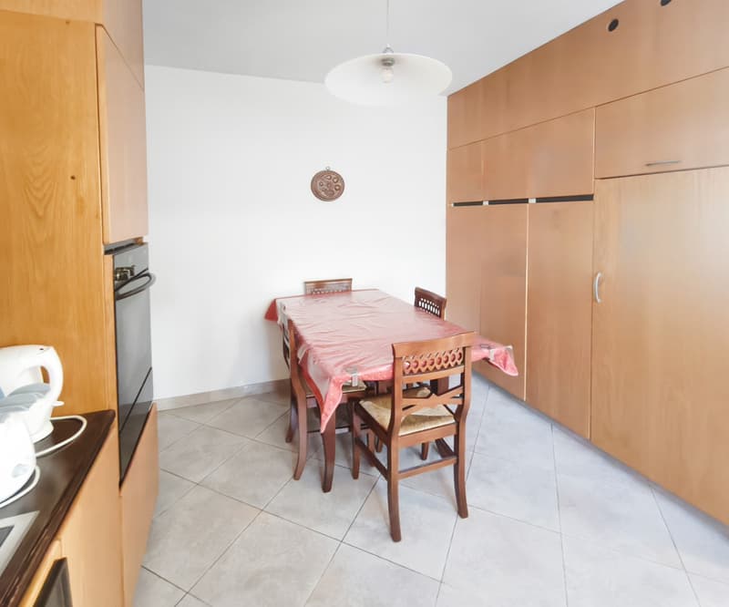 Magnificent panoramic villa 8.5 with spacious rooms and wonderful garden. (6)