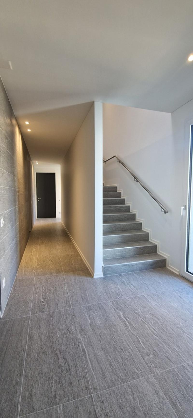 Wunderschöne neue 3,5-Zimmer-Wohnung mit hohem Standard und privatem Garten. (12)