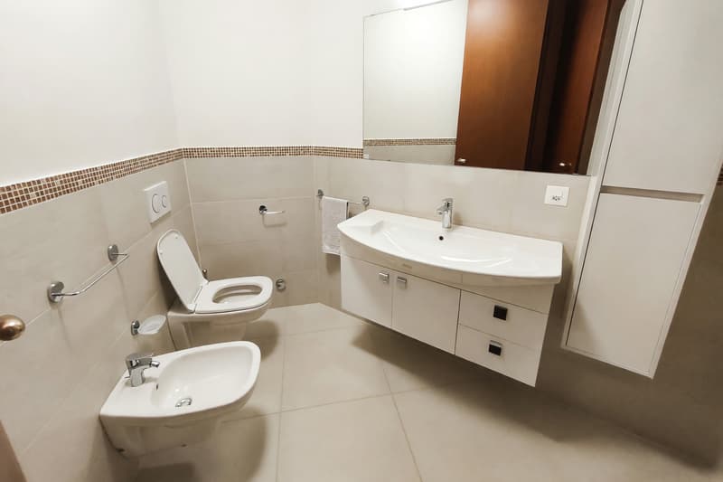 Appartamento 2,5 con balcone in posizione centrale (8)