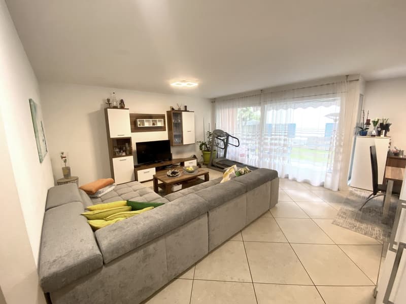 Schönes 4,5-Zimmer-Apartment mit privatem Garten in Cadenazzo (2)