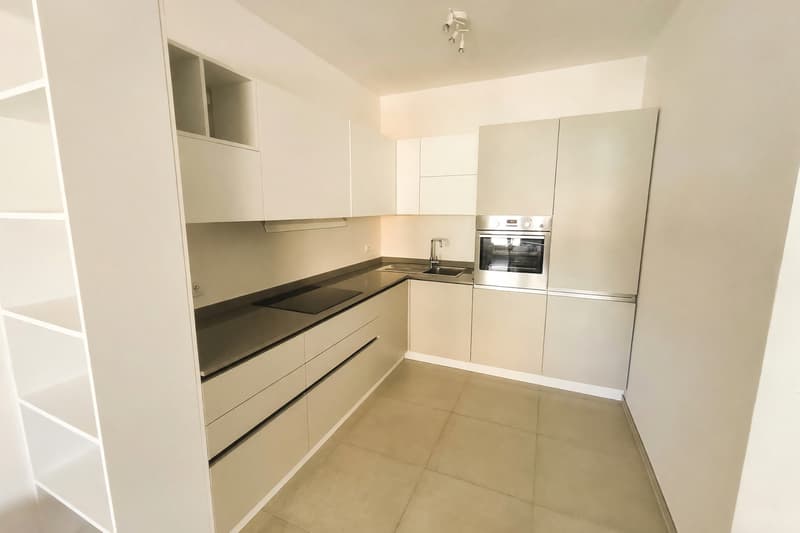 Apartment 2.5 with balcony in central location (4)