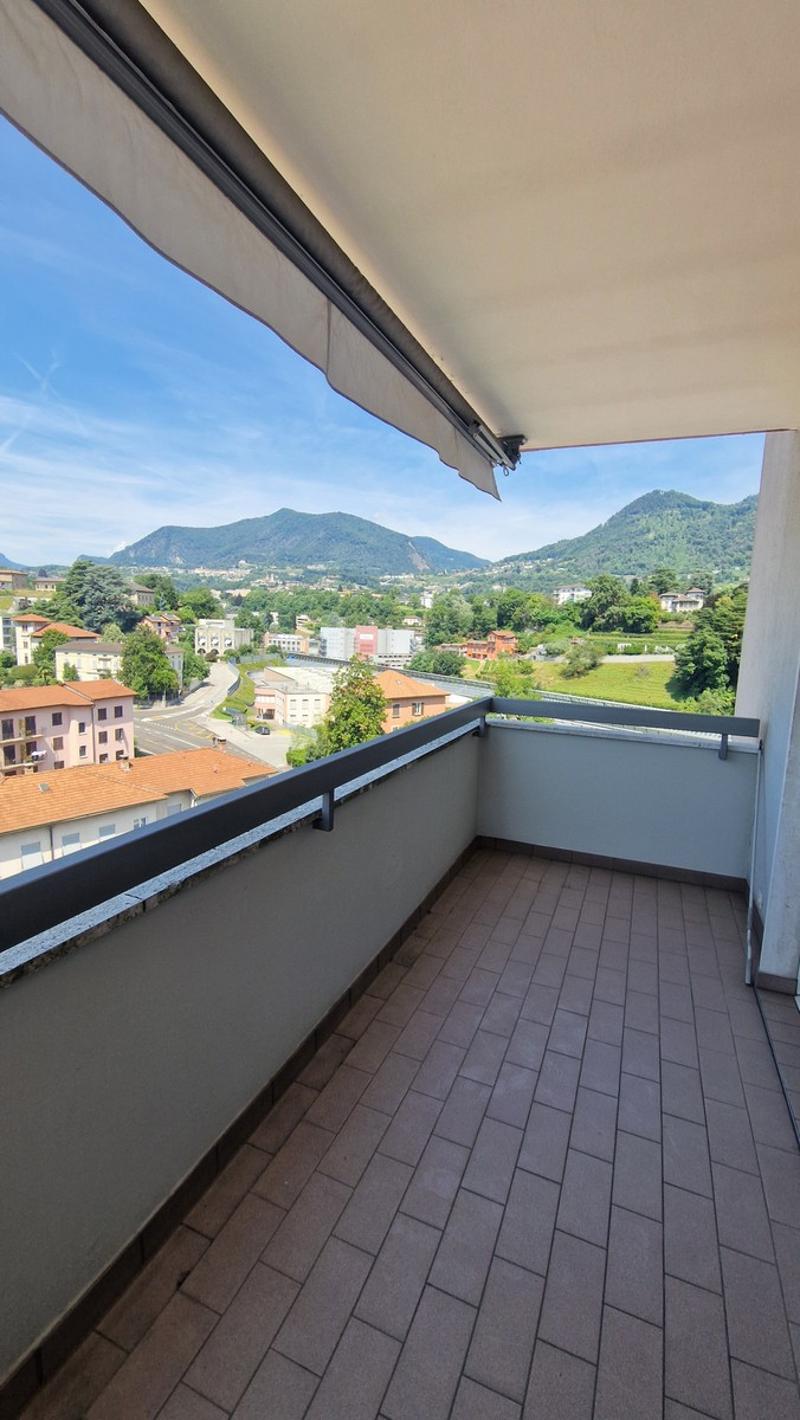 Bel 3,5 panoramico completamente ristrutturato in stile moderno. (5)