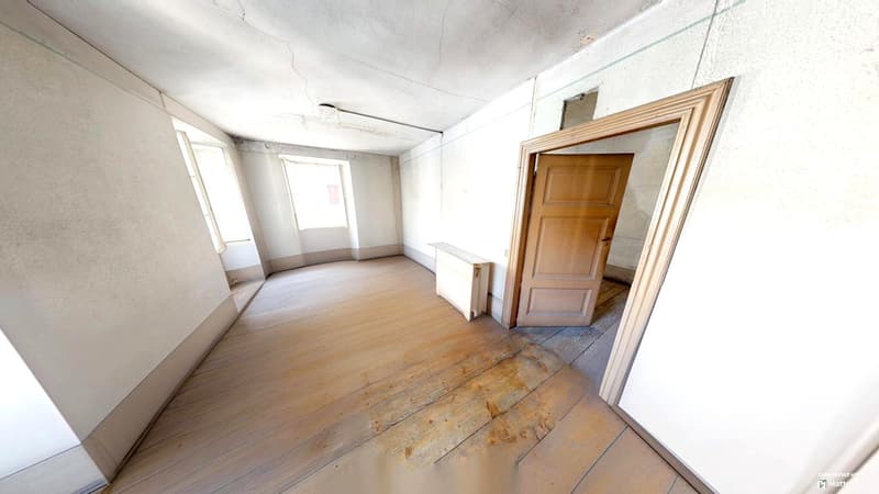 Maison historique fascinante 5,5 à rénover avec vue sur les montagnes (3)