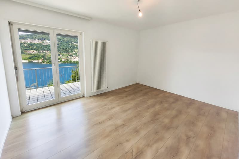 Casa bifamiliare 7 locali vista lago con terrazza e giardino (10)