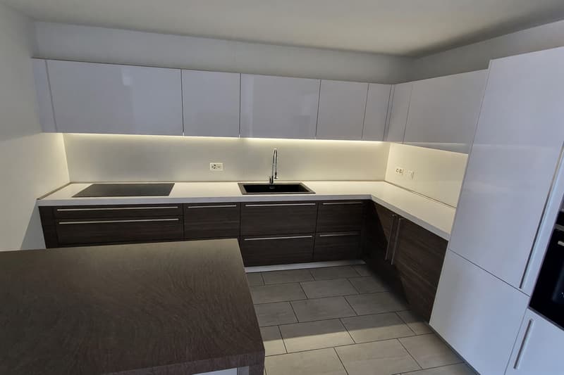 Einfamilienhaus 5,5 Zimmer mit Seeblick-Terrasse und Garten in Lopagno (9)