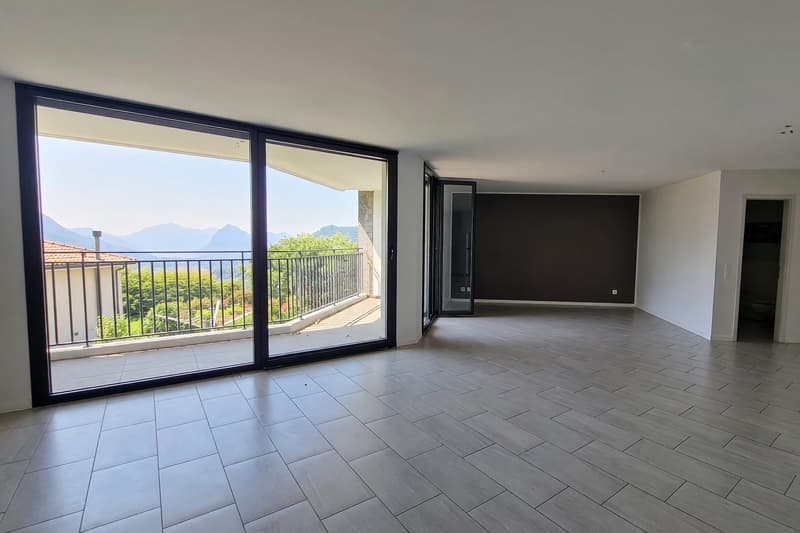 Einfamilienhaus 5,5 Zimmer mit Seeblick-Terrasse und Garten in Lopagno (4)