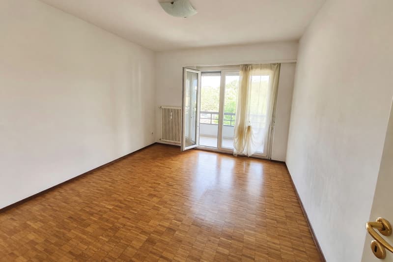 Geräumige 4,5-Zimmer-Wohnung mit zwei Terrassen, schöner Aussicht und Wohnküche (7)