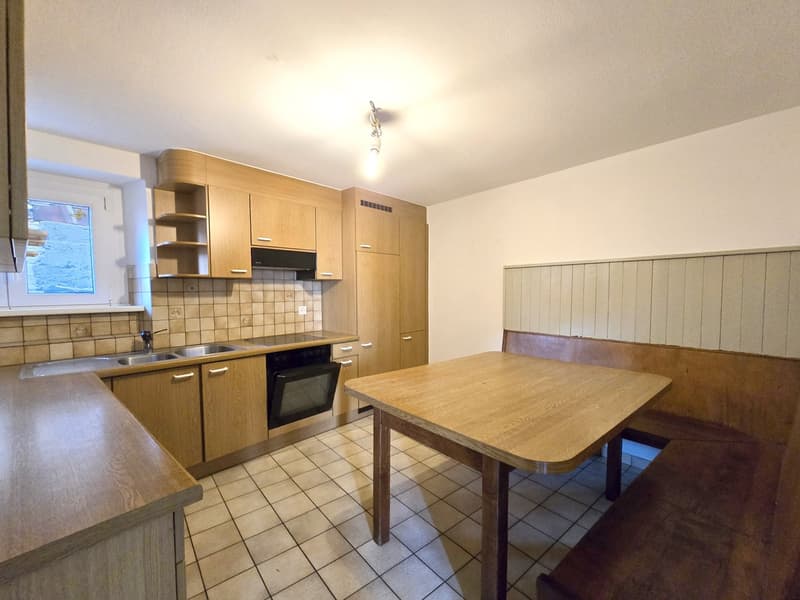 Maison de noyau charmante avec 7,5 pièces à rénover, dotée d'un grand potentiel (5)