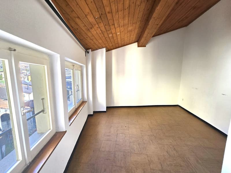 Maison de noyau charmante avec 7,5 pièces à rénover, dotée d'un grand potentiel (8)