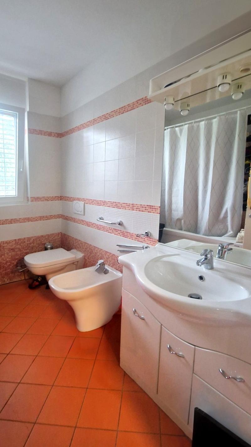 Appartement 3,5 pièces avec jardin et places de parking - résidence secondaire (12)