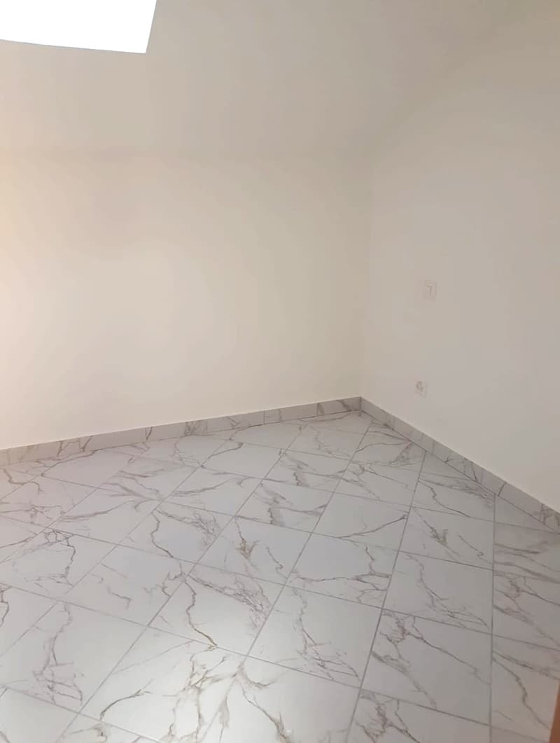 Bel appartement 3,5 pièces avec cuisine open space rénové (6)
