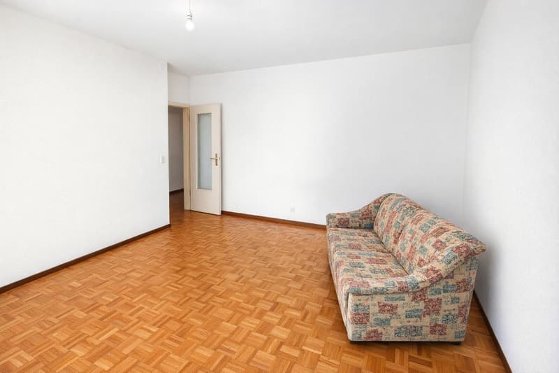 Appartement agréable et lumineux 2,5 pièces avec grand balcon (4)