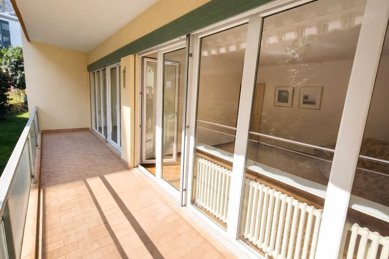 Appartement agréable et lumineux 2,5 pièces avec grand balcon (5)