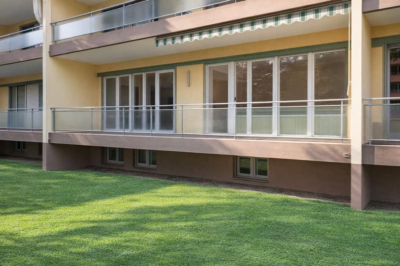 Appartement agréable et lumineux 2,5 pièces avec grand balcon (1)