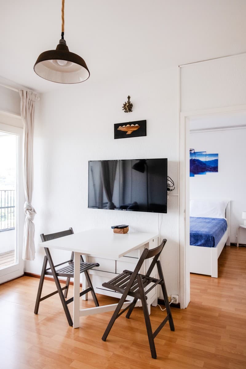 Appartement raffiné 2,5 pièces avec terrasse panoramique rénovée (6)