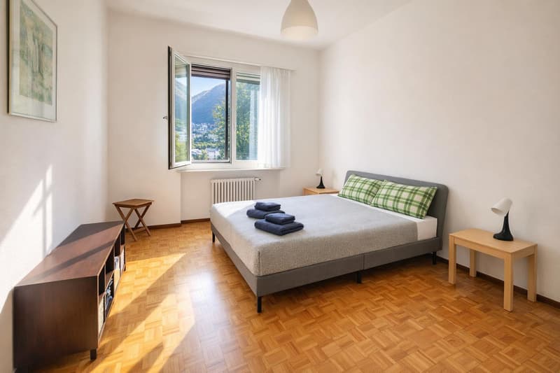 Bel appartement 3,5 pièces avec balcon et cuisine habitable (10)