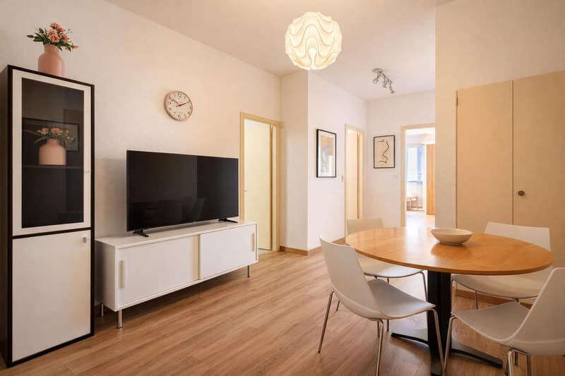 Bel appartement 3,5 pièces avec balcon et cuisine habitable (2)
