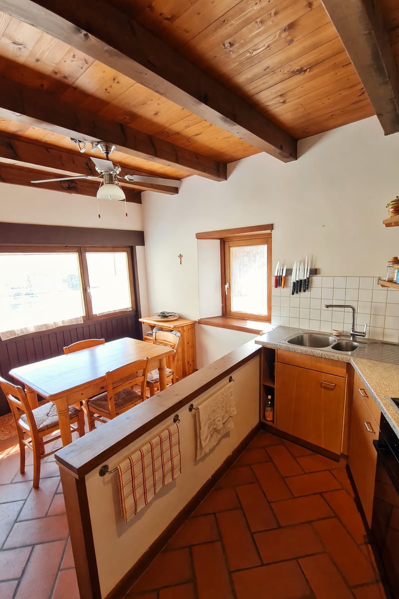 Schönes Einfamilienhaus mit 3,5 Zimmern zu einem interessanten Preis und mit interessanten Nebenkosten. (6)