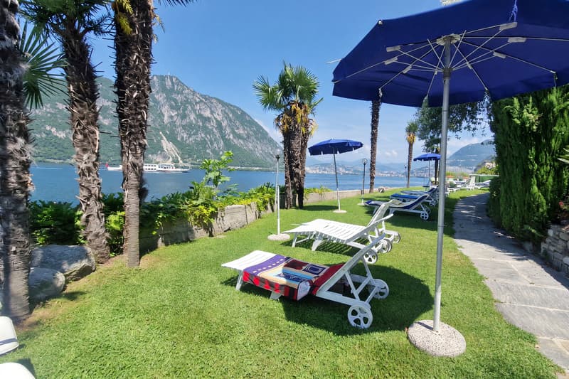 Beautiful 2.5-room apartment with lake view terrace in holiday residence (1)