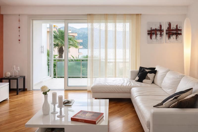 Appartement raffiné 4,5 pièces avec double terrasse et vue lac magnifique (1)